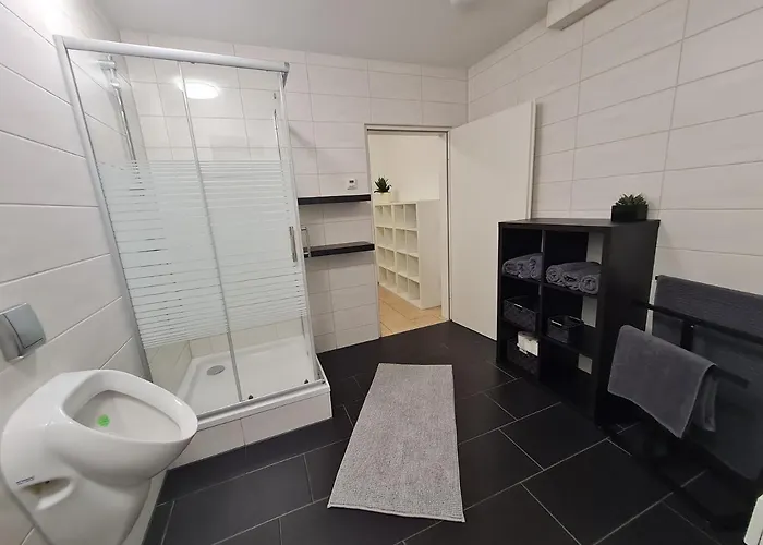 Monteurswohnung Deluxe Homestay *